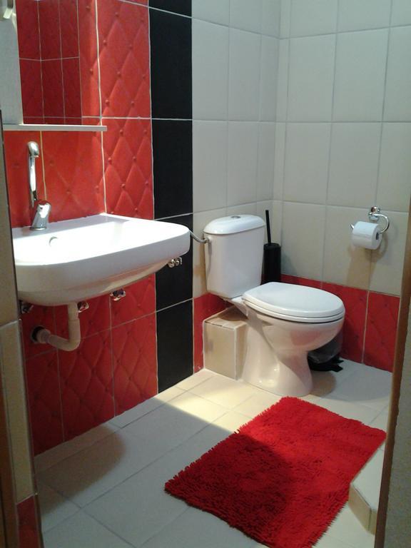 Sofia Rooms كالامباكا المظهر الخارجي الصورة