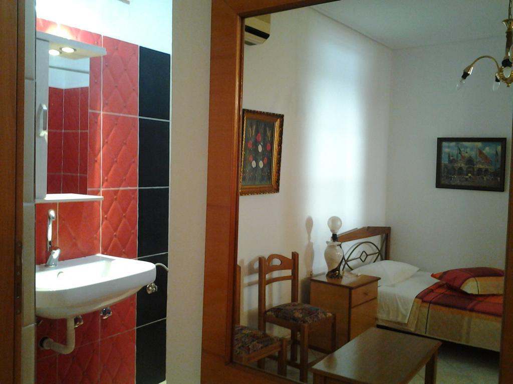 Sofia Rooms كالامباكا المظهر الخارجي الصورة