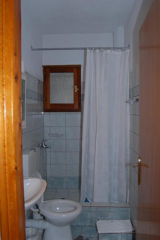 Sofia Rooms كالامباكا المظهر الخارجي الصورة