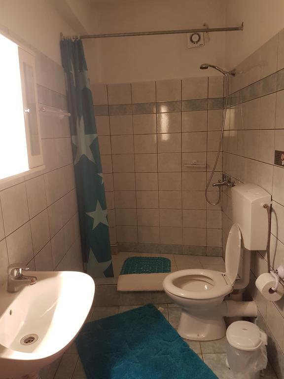 Sofia Rooms كالامباكا المظهر الخارجي الصورة