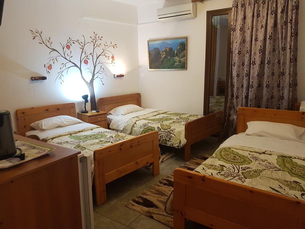 Sofia Rooms كالامباكا المظهر الخارجي الصورة
