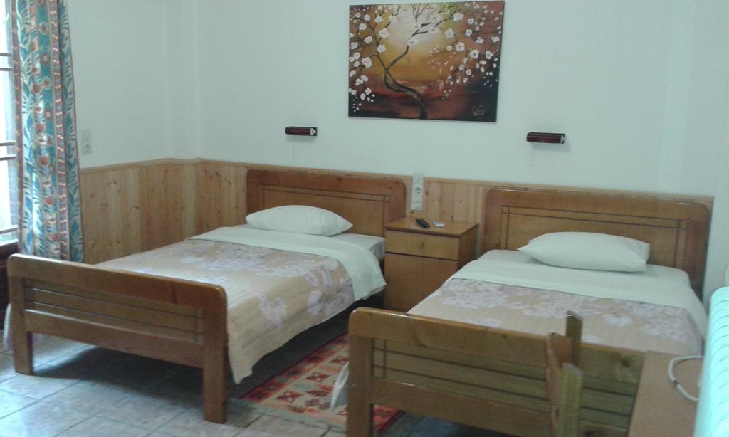 Sofia Rooms كالامباكا المظهر الخارجي الصورة